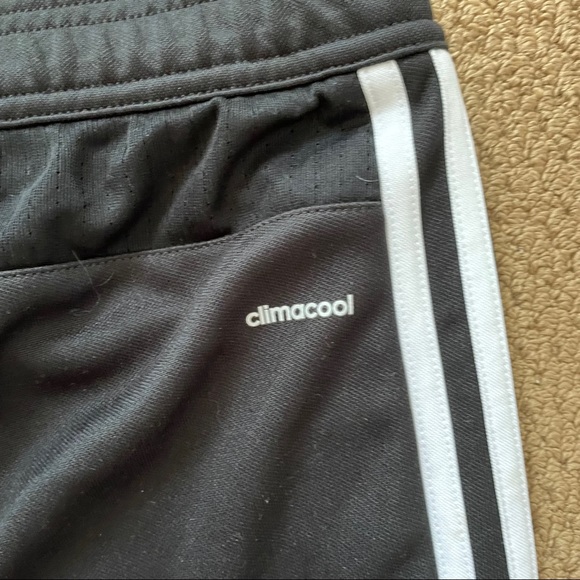 Women’s Adidas Pants Size Large - Picture 4 of 5
